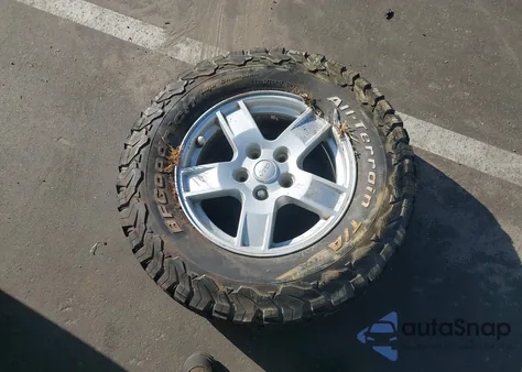 2005 Jeep Grand Cherokee Laredo/Columbia/Freedom z USA, uszkodzony, nr VIN 1J4GR48K65C508619